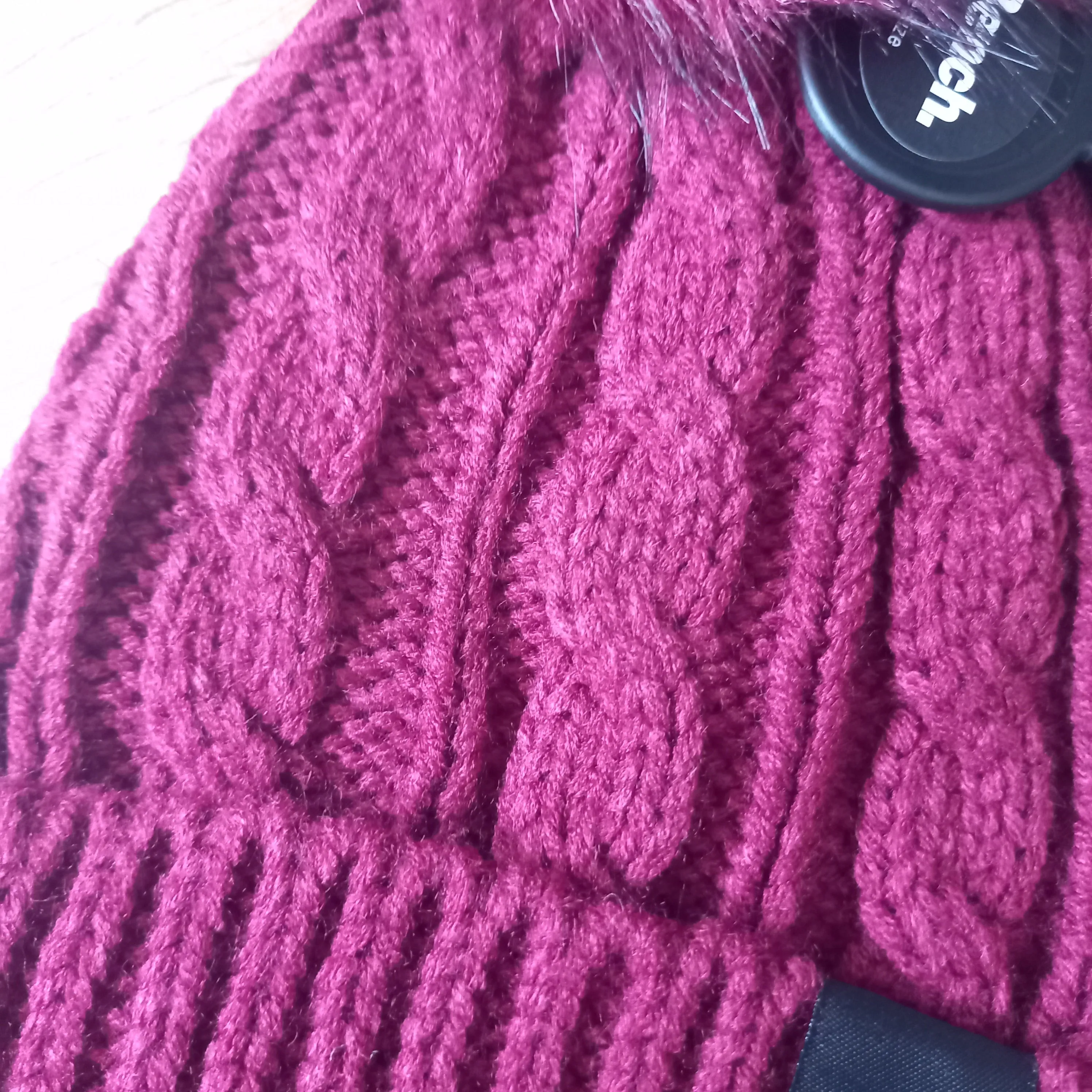 Bench Bobble Hat