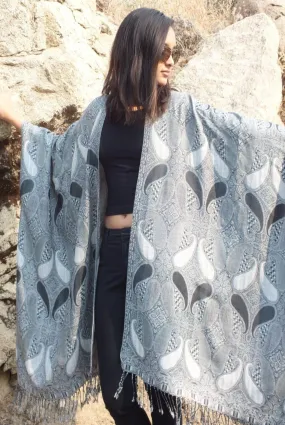 Black and White Ethnic Print Kimono Poncho