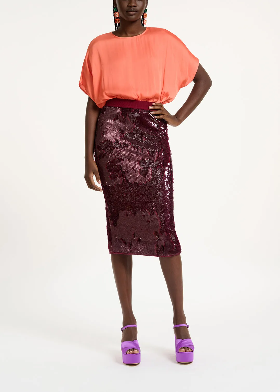 Burgundy sequin-embellished pencil skirt