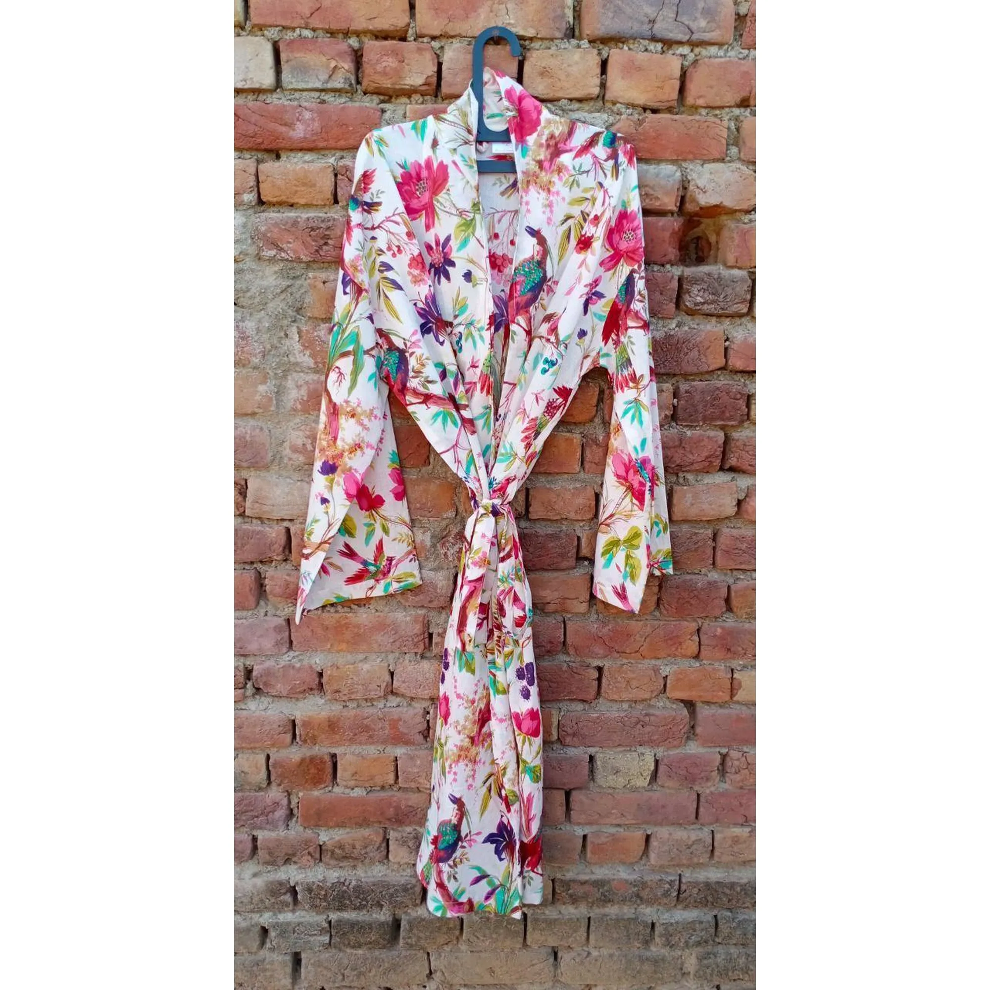 Kimono Bath Robes/ Night Suit white Paradise