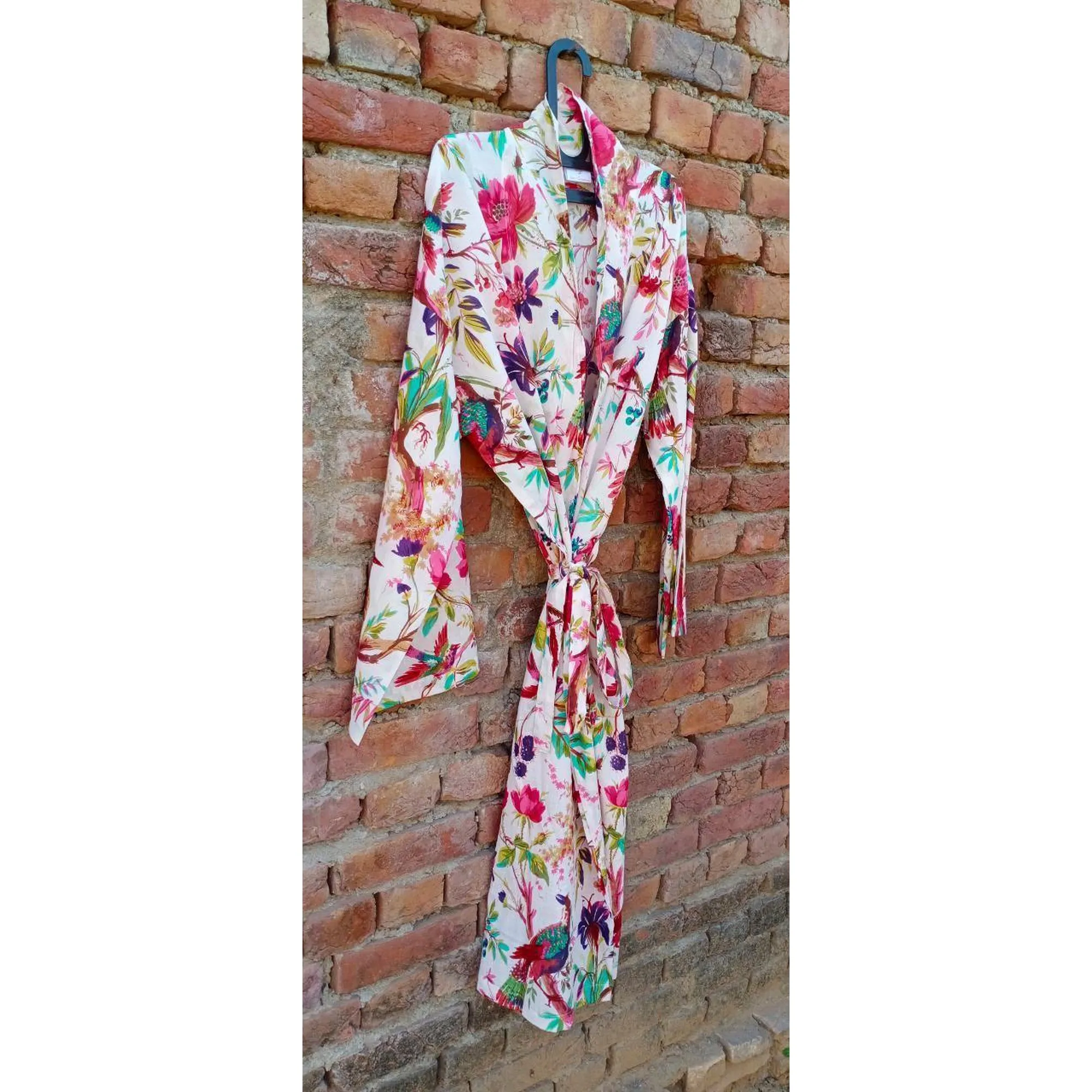 Kimono Bath Robes/ Night Suit white Paradise