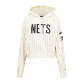 NBA BROOKLYN NETS PINSTRIPE RETRO CLASSIC WOMEN'S RIB FLC CROPPED PO HOO (EGGSHELL/ GREY)